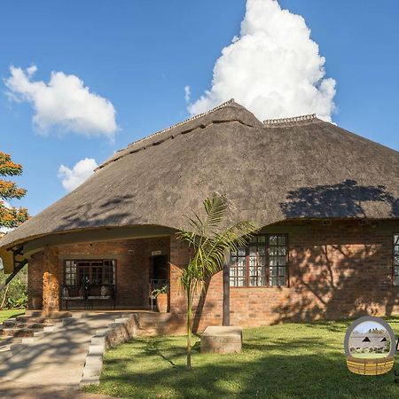 Manna Resorts ハラレ エクステリア 写真